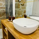 Bed and Breakfast Pacos Do Douro, Privee Avec Piscine