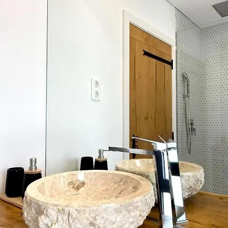 Pacos Do Douro, Privee Avec Piscine 4* Romariz