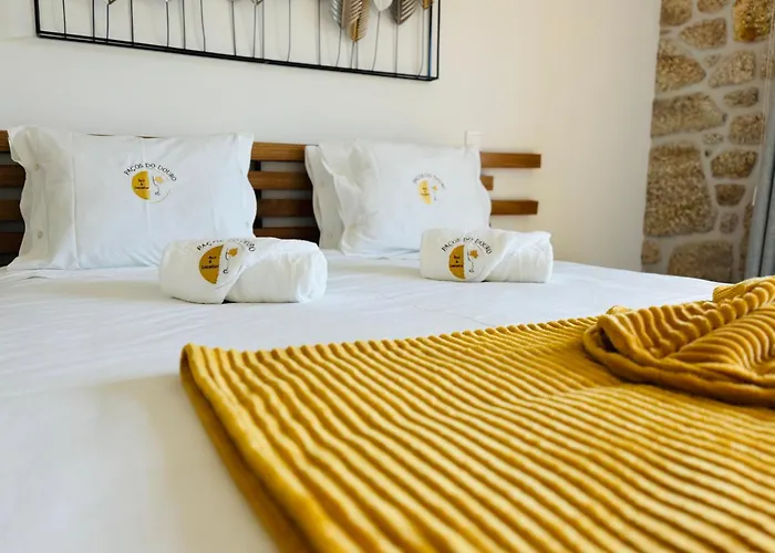 Paços Do Douro, Privée Avec Piscine Couette-café 3*