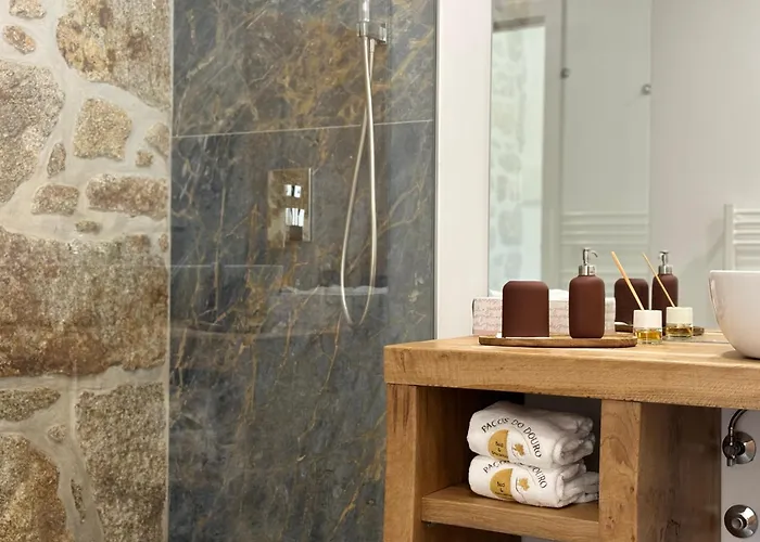 Pacos Do Douro, Privee Avec Piscine B&B Romariz