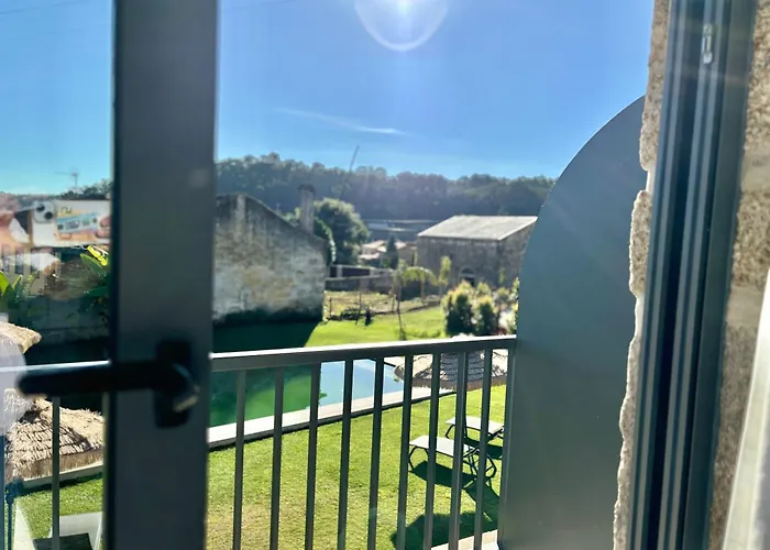 Pacos Do Douro, Privee Avec Piscine Panzió Romariz