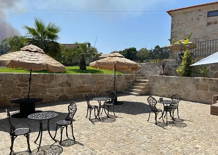 Paços Do Douro, Privée Avec Piscine Couette-café 3*