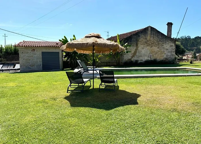 Pacos Do Douro, Privee Avec Piscine 3* Romariz