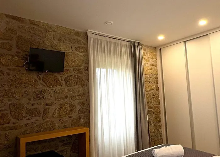 Paços Do Douro, Privée Avec Piscine Couette-café 3*